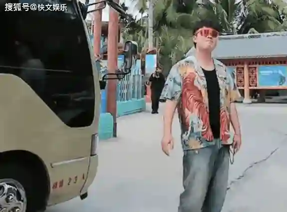 陈赫在海南被认成周杰伦，哭笑不得太尴尬，他身边只缺少昆凌而已