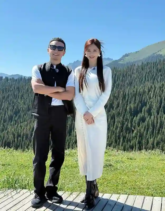 沈梦辰：时隔5年时间，再次赴新疆和老友尼格买提一起录综艺节目
