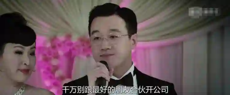 人设崩塌！前老板举报李雪琴欠190万，转移公司财产，称还有猛料