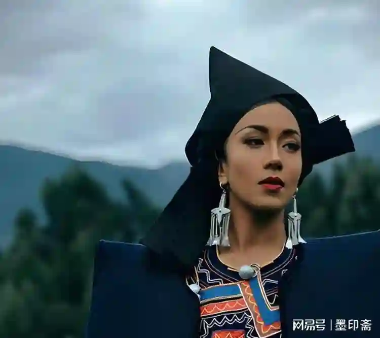 满嘴谎话，知三当三，娱乐圈的虚伪在吉克隽逸身上体现得淋漓尽致