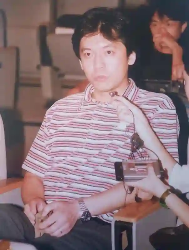 演员何政军：我这辈子最正确的决定，就是娶了个平凡的妻子