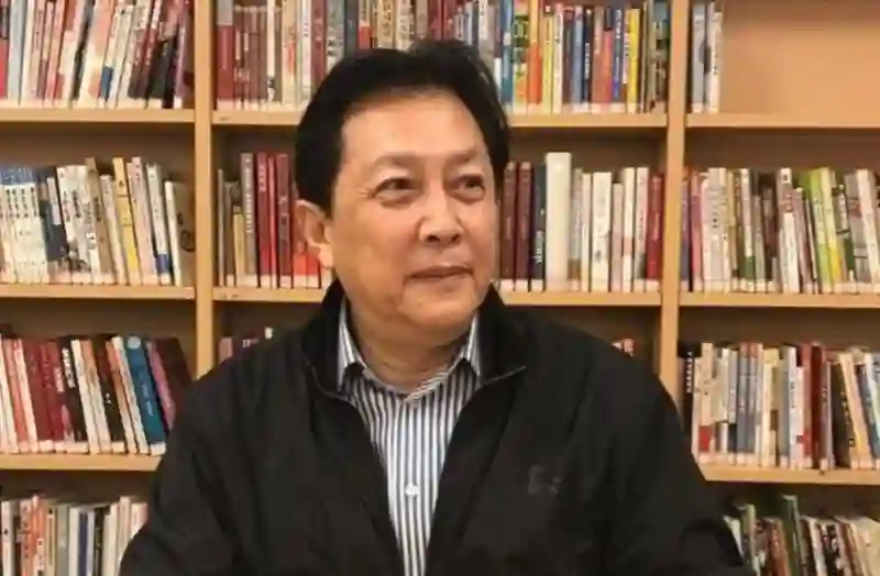历经三十五载，73岁唐国强终于迎来报应，原配孙涛得以安息