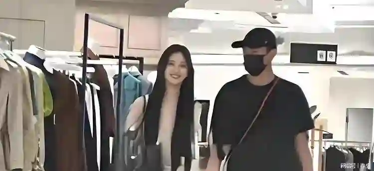 看到二婚赵丽颖“败给”25岁女校花，冯绍峰6年前的话，有人信了