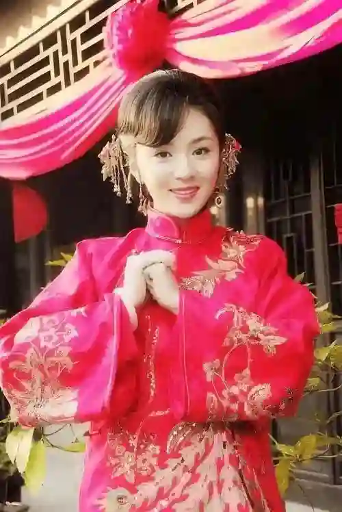 王晓晨来自上戏04级，看到她的同学，才知“只有我不红”的含金量
