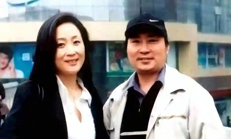 演员陈瑾：与哥哥约定一辈子不婚不育，却和62岁的巫刚在一起20年