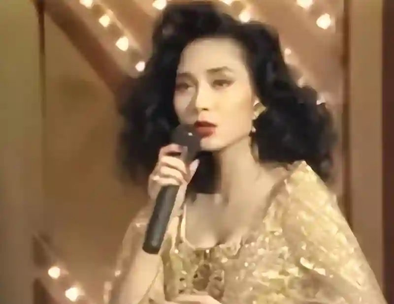 我自己就是豪门，三次拒绝富豪追求，最穷港姐逆袭人生