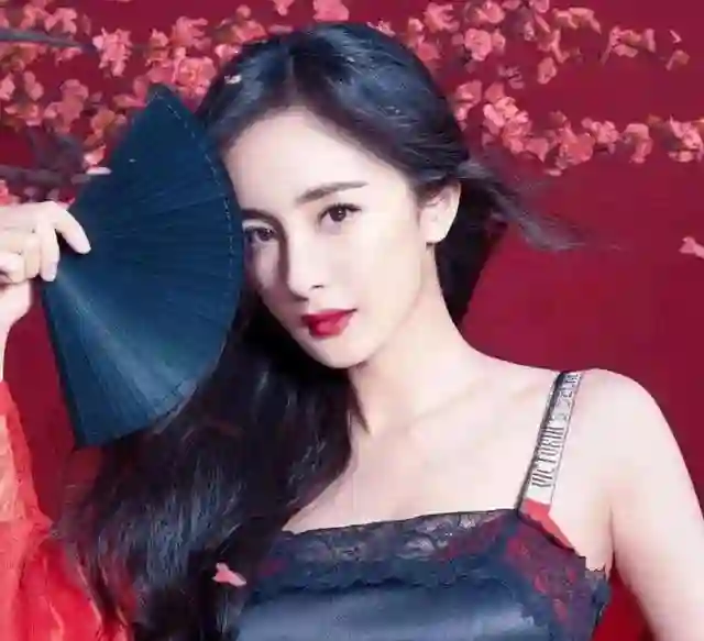 看到赵丽颖、孙俪作品接连翻车，才发现，刘诗诗的翻车只是个开始