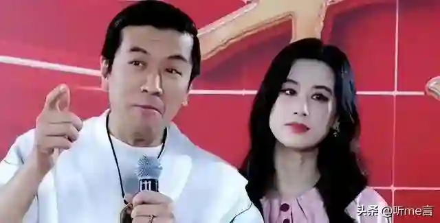 比黄圣依还能演？离婚6月天天卑微伏低，贾乃亮撕碎他最后体面