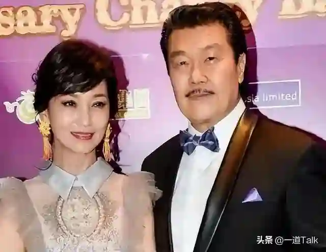 赵雅芝带货遭嘲讽气到手抖：一把年纪出来卖笑，过得不如好友叶童