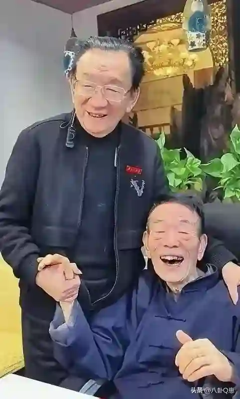 侯耀华直播吐苦水，声称不去送别杨少华，竟然是因为有不想见的人
