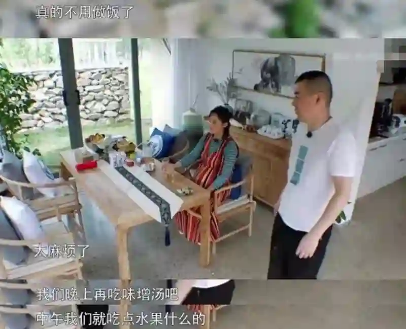 还记得蒋勤勤的两个儿子吗，迷你版陈建斌？
