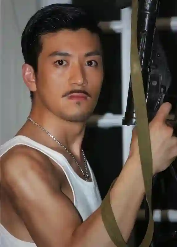 黄圣依也没想到吧？离婚才6个月，她的前夫杨子越来越“抽象”了