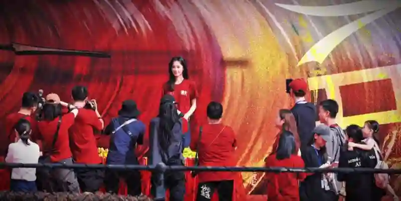 内娱待爆花卡位战：谁离顶流只差一个“爆款角色”？