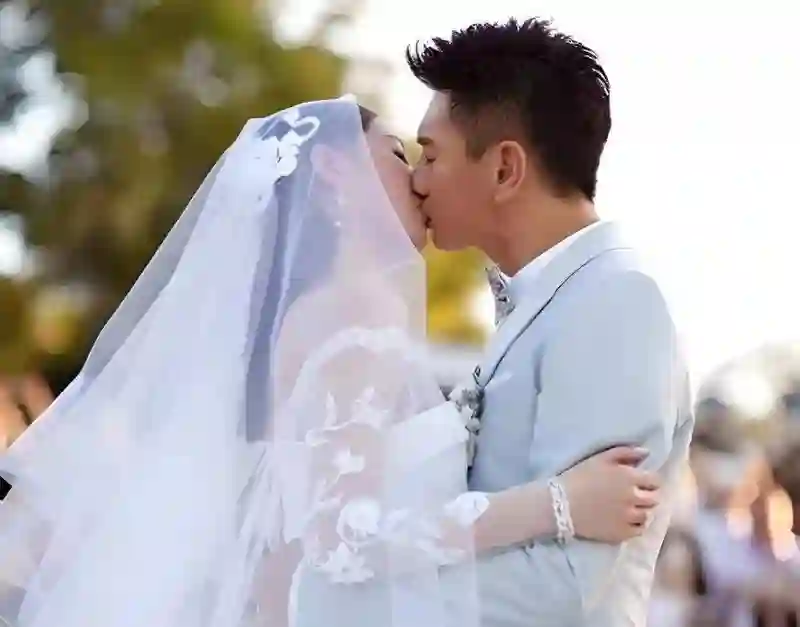 吴奇隆刘诗诗离婚传闻再起，真相已无关紧要！