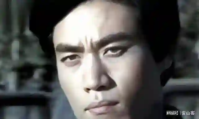 69岁的陈宝国官宣新身份，身体却引发担心，为何变化如此之大？