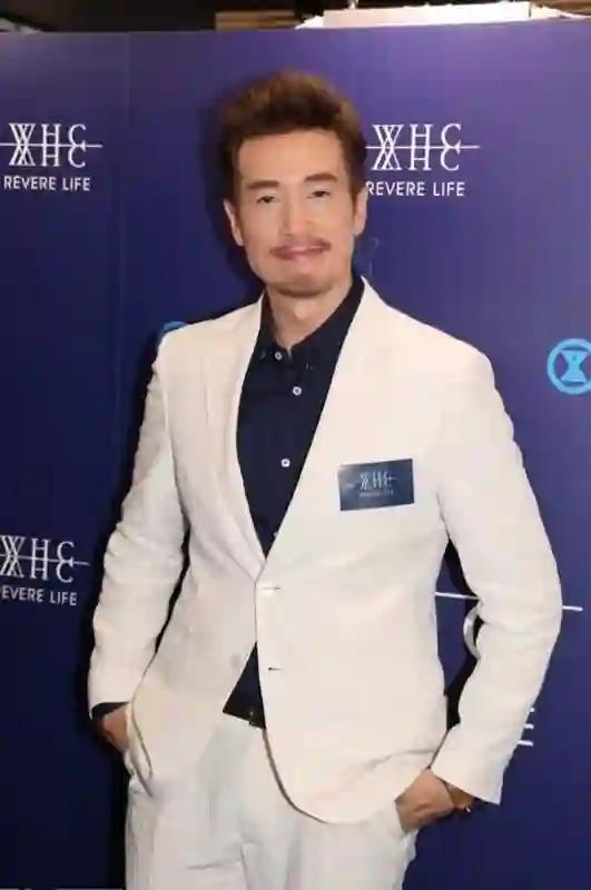 责任大！陈豪回应独撑五店经营困难，称养家压力大但否认经济危机