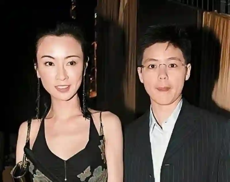 香港知名女星像癌症末期病人，身材消瘦双颊凹陷，体重不到80斤
