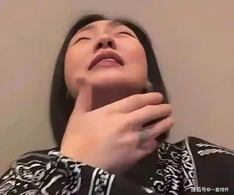 全网等S妈表态，结果她沉默了，汪小菲带筱梅秀恩爱小S却破防了！