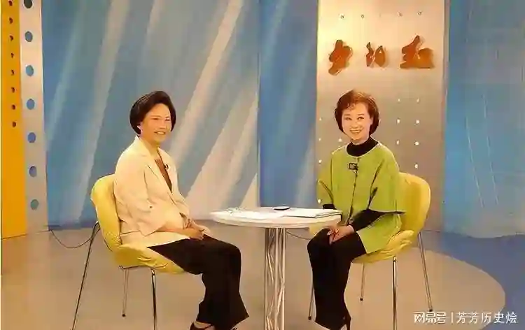 曾被誉为“央视最美主持人”，因推错一扇门意外离世，终年33岁