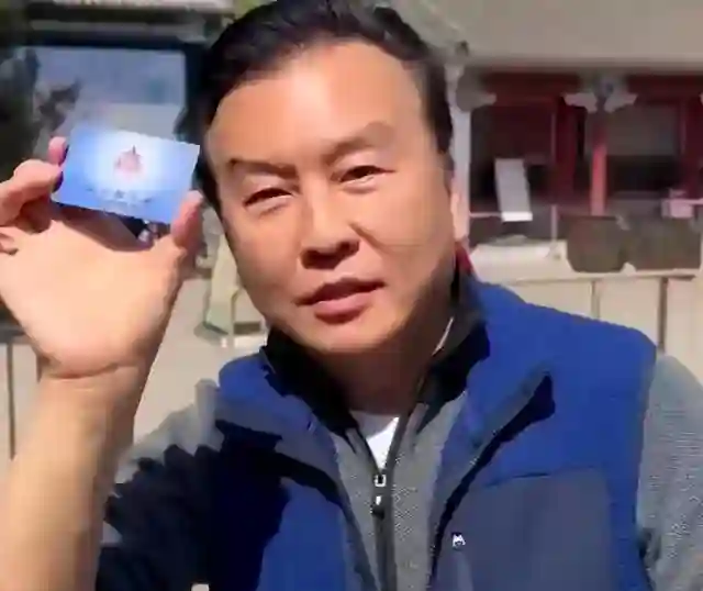 昔日央视主持再次重聚，董卿周涛惊艳了岁月，朱军却被岁月惊艳了