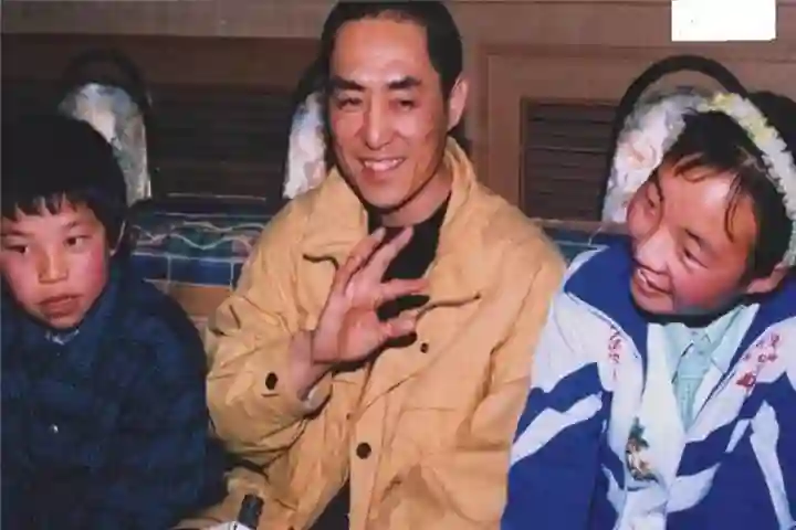 她和章子怡同时成名，却被张艺谋嫌“太丑”而退圈，如今凭实力，再次实现逆袭