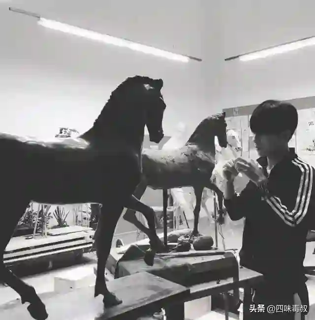 易烊千玺，摊牌了