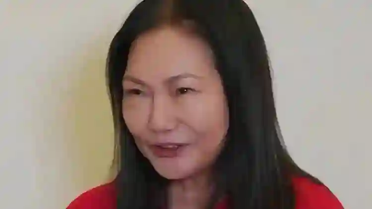 让黄春梅破防的从来不是钱，而是小S和具俊晔联手，给她上了一课