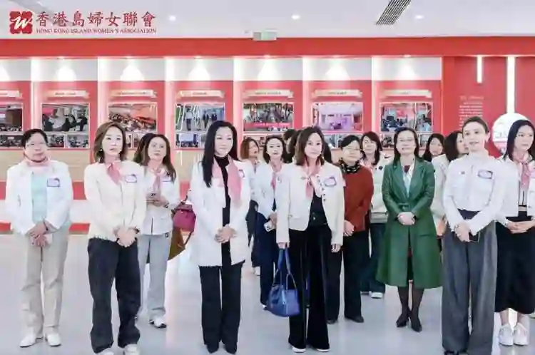 王一博于适背后的女大佬，电影圈最会赚钱的制片人陈祉希