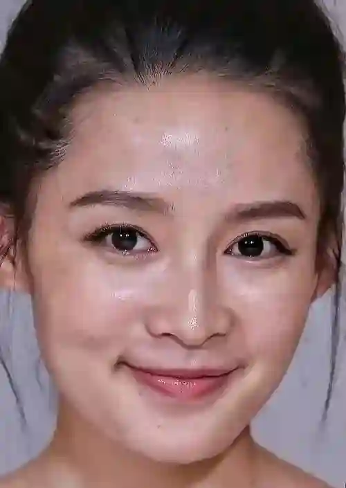 无滤镜大变样，许晴满脸沟壑，海清头发不多，谢霆锋像个小老头