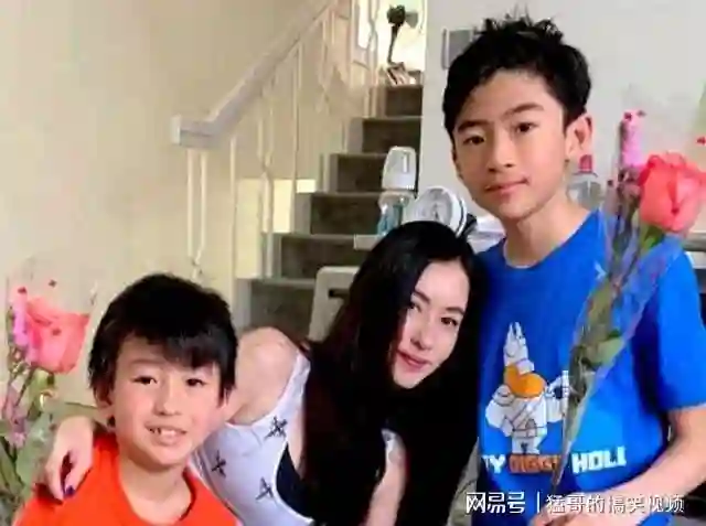 张柏芝谢霆锋不用复婚！将来都要住在儿子家，终究还是一家人