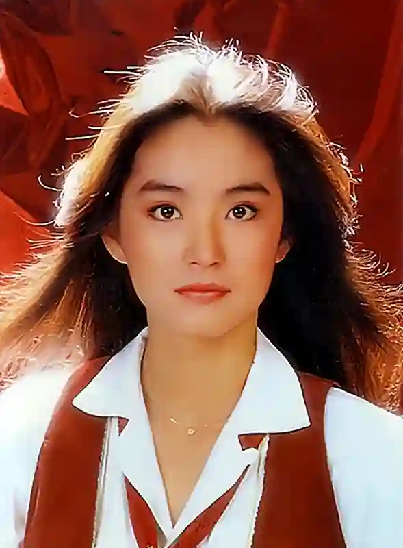 看了70岁林青霞和73岁朱琳近照，才明白大陆美人和台湾美人的区别