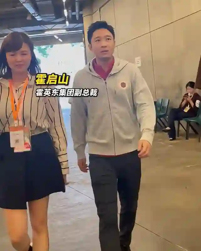 考古章子怡霍启山：看似天生一对，如今才知他俩根本不是一路人
