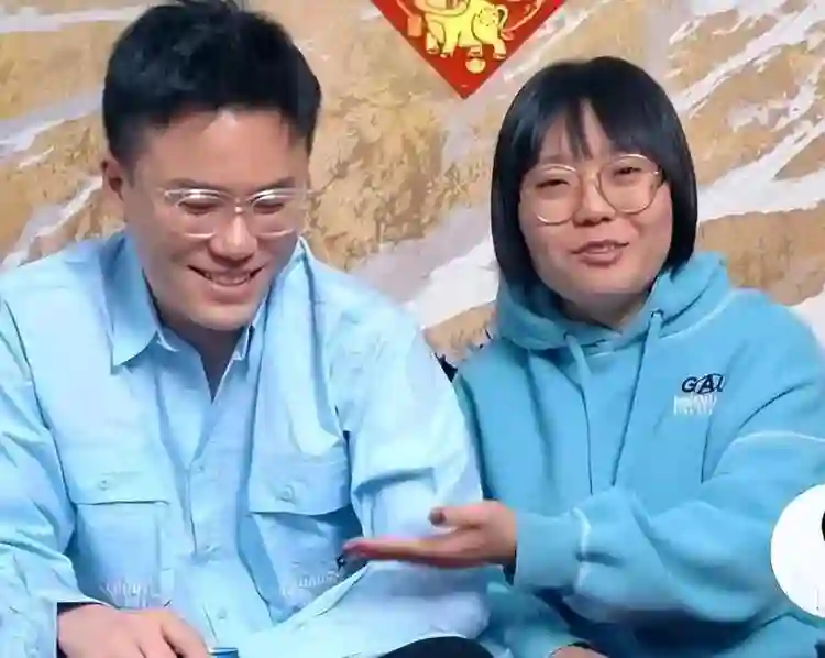 还没扳倒李雪琴，自己先被扒了个底朝天，两人恩怨四年前就开始了