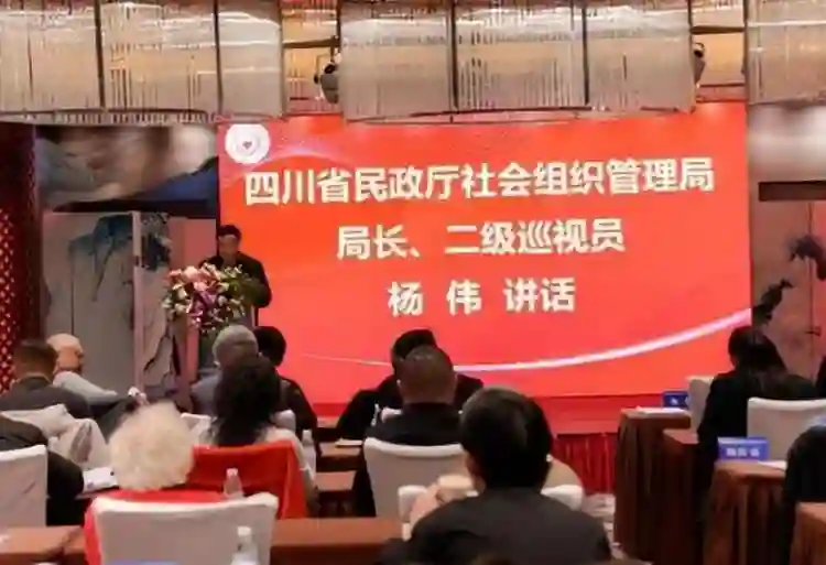 不到72小时，黄杨钿甜再迎3个噩耗，网友：这下麻烦更大了