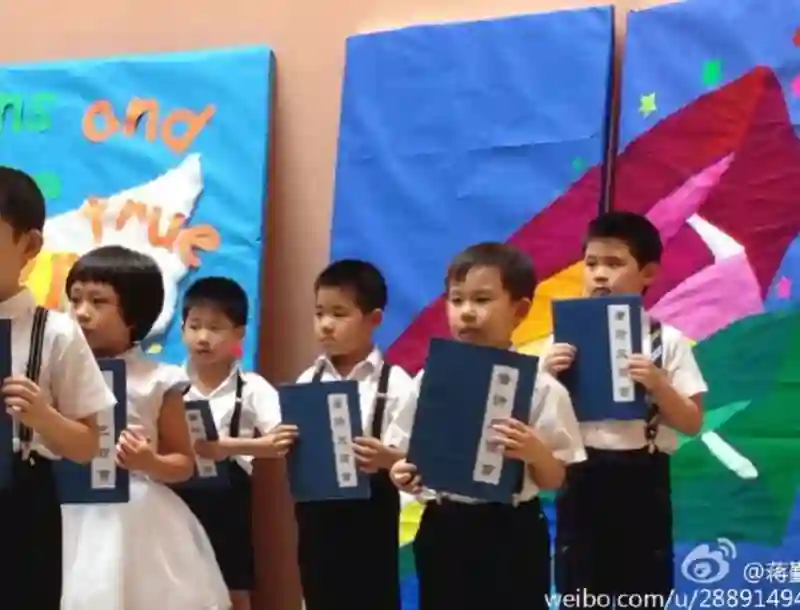 还记得蒋勤勤的两个儿子吗，迷你版陈建斌？