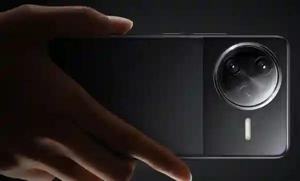 <em>Redmi</em> K90系列新机提前发布：潜望长焦或成标配
