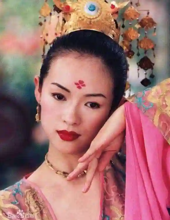 偶遇朱珠状态满分！“全球百美”称号背后，和章子怡差在哪？