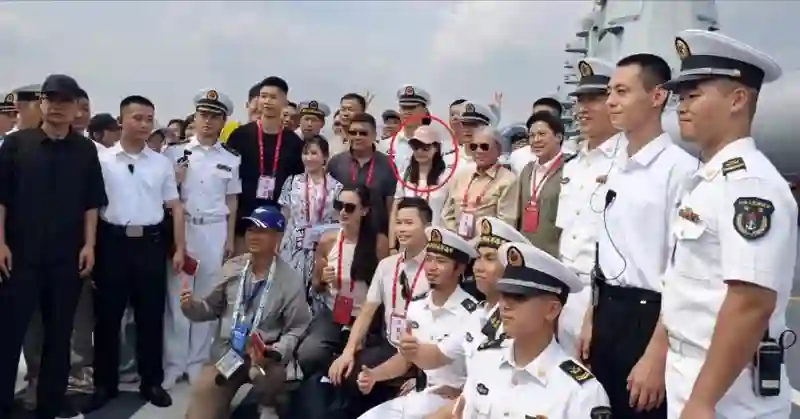 直到郭晶晶孩子没能登舰，才发现仨娃名字暗藏深意，字字都有来头