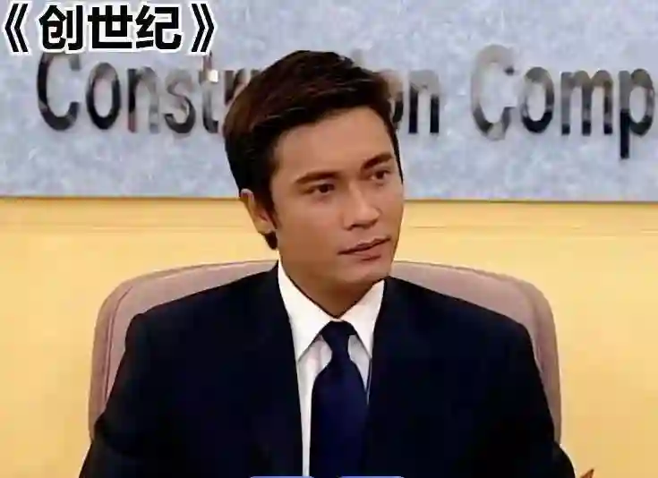 62岁罗嘉良返港见老友，本人断崖式衰老，看着比同龄黎耀祥老10岁