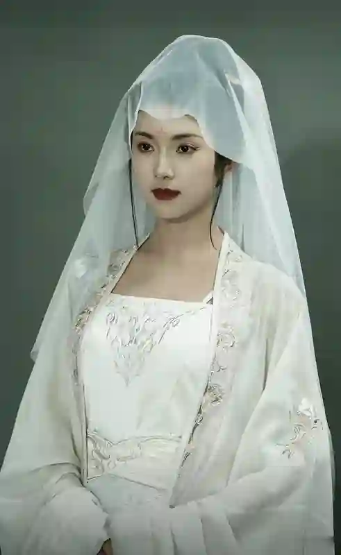 短剧女主们原名都叫啥？有的本名自带土气，难怪要改个高大上艺名