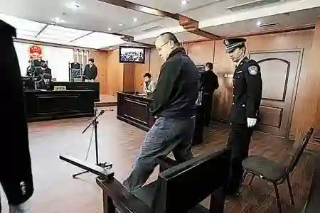 王菲窦唯北京往事：青春时爱上的人，要用多少个十年才能释怀？