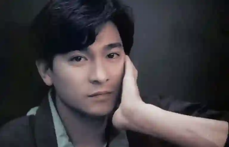 刘德华被女儿“炫爸”！天王宠女细节曝光，网友：这才是真正的父爱！