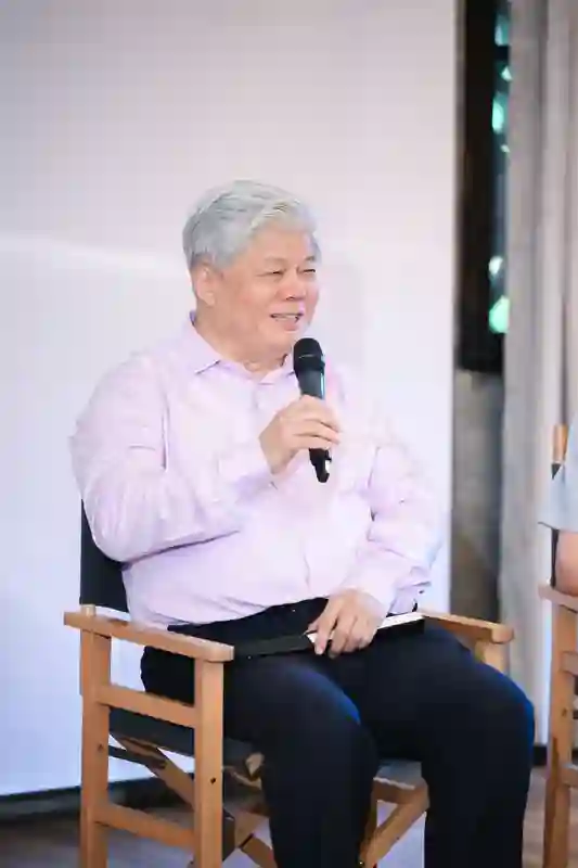 访谈 | 聂震宁、马国仓、欧阳黔森、汤素兰等名家共话AI时代文学创作出版新可能
