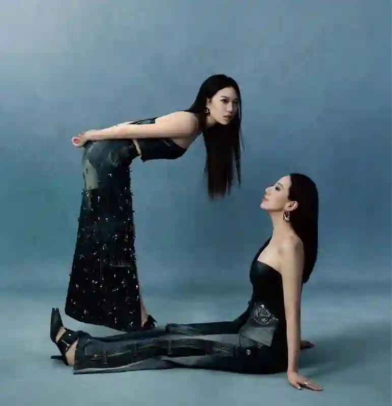 甄子丹妻子女儿拍时尚大片！大秀1米8好身材，21岁甄济如长腿抢镜