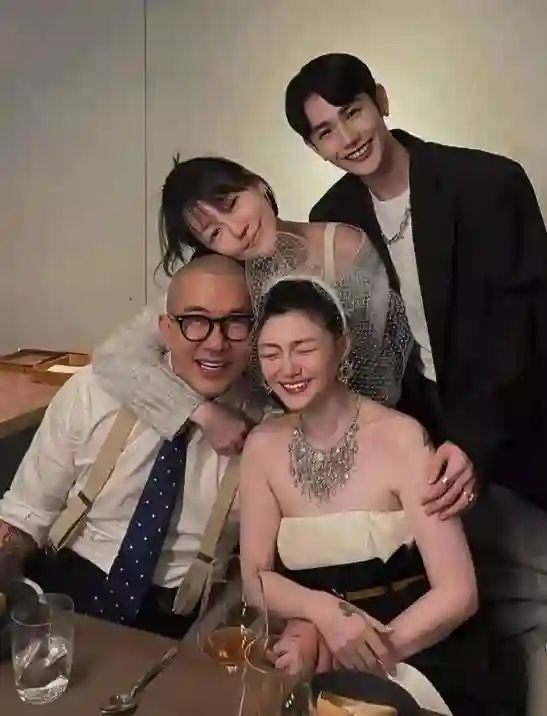 大S去世4个月，小S现身具俊晔老家，近照曝光，状态心情都很差