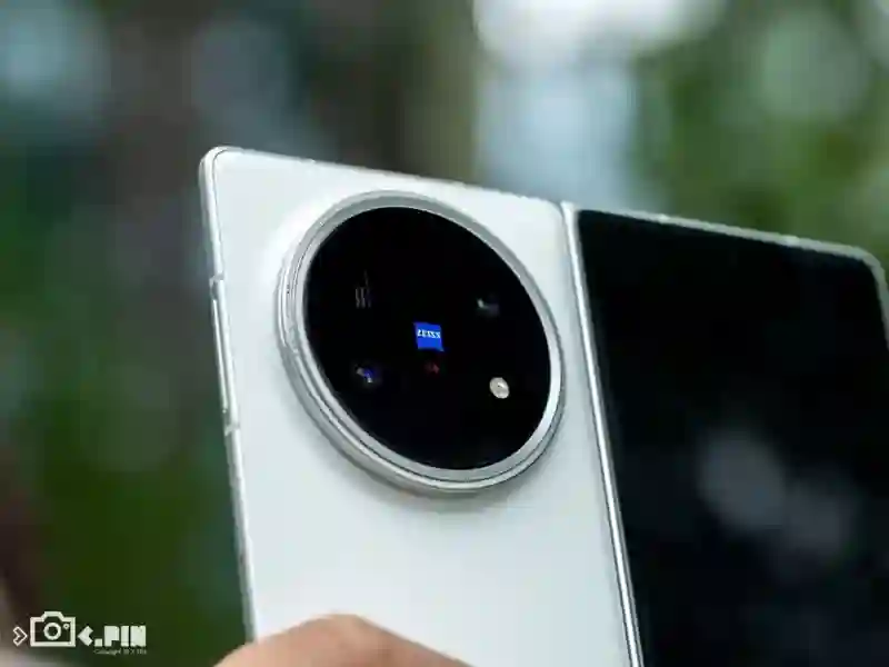 vivo刚出的这台折叠屏，我愿称它为“苹果最佳搭子”