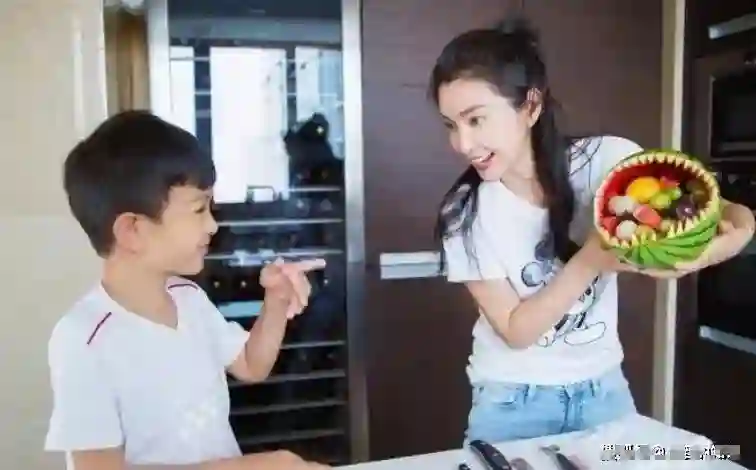 拼命三娘李冰冰，如今不得不接受现实，她的妥协给娱乐圈提了个醒