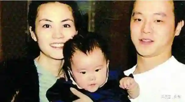 王菲教育好成功！李嫣唇裂痊愈自信满满，窦靖童“天后”范儿十足