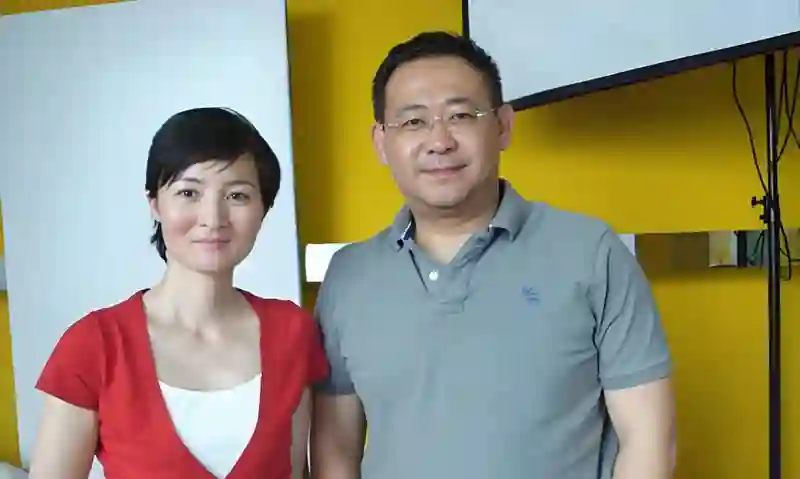 姜文姜武兄弟情深，两人的娇妻却天差地别，姜文果然“路子很野”