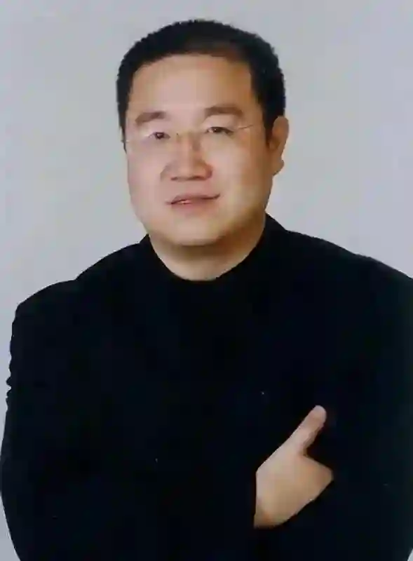 宋丹丹儿媳妇现状：整天烟不离手，和巴图相处像母子，俩孩超像他